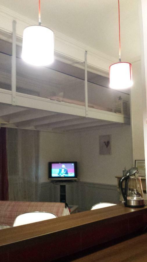 Coquet Studio En Mezzanine Nuit Pour 2 Personnes Saint-Girons  Eksteriør billede