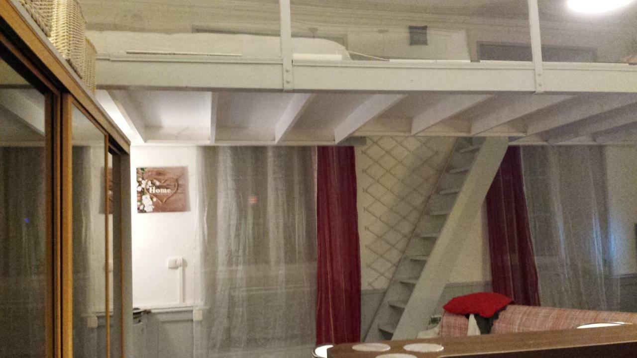 Coquet Studio En Mezzanine Nuit Pour 2 Personnes Saint-Girons  Eksteriør billede